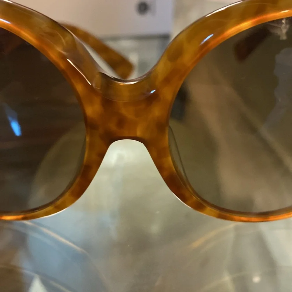 Fendi sunglasses - Picture 15 of 15
